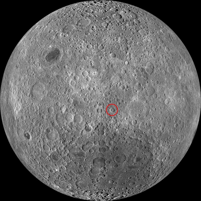 Кратер Икар на обратной стороне Луны