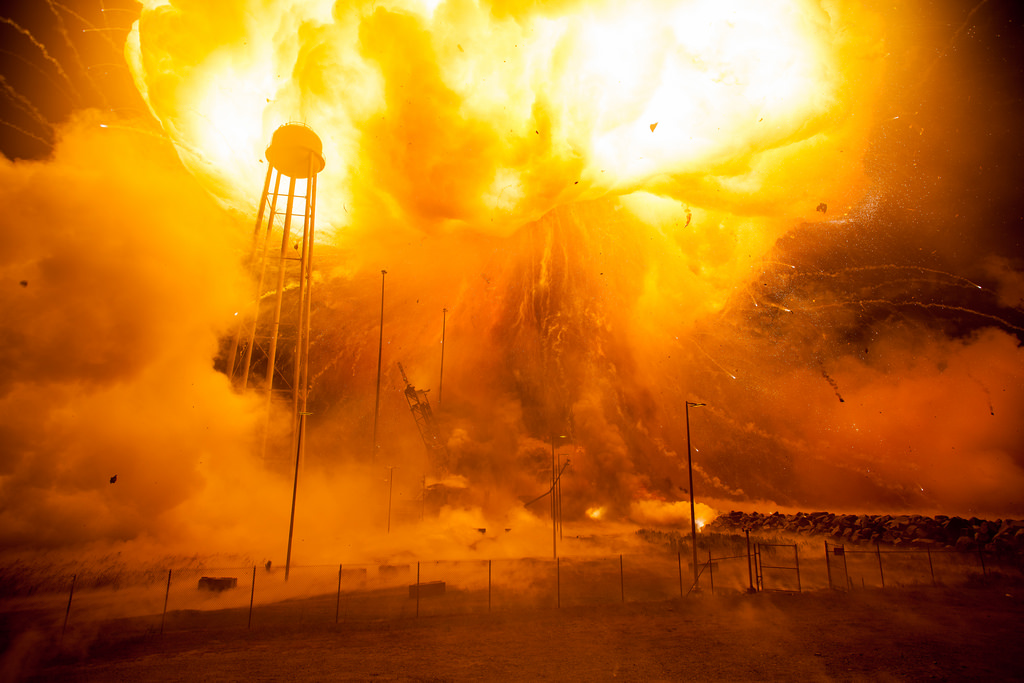 Взрыв ракеты Антарес